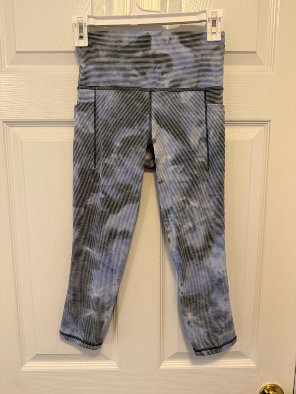 Athleta Purple & Gray Striped Tie-Dye Capri Leggings